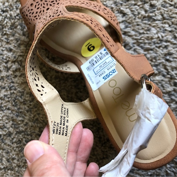 NWT Wedges♥️♥️ - Picture 3 of 6